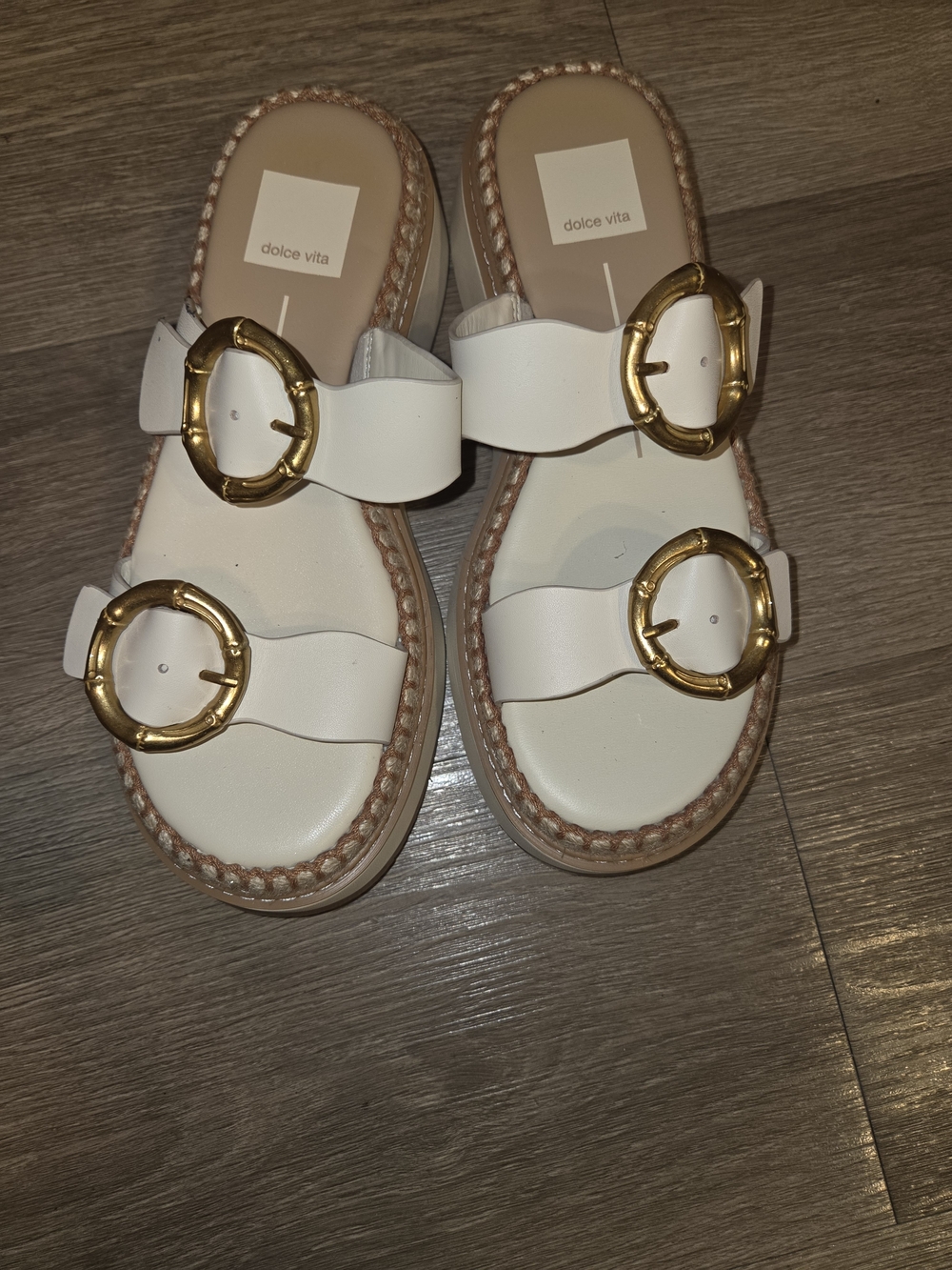 Dolce Vita Rysha Ivory Leather Platform Sandals - Picture 2 of 4